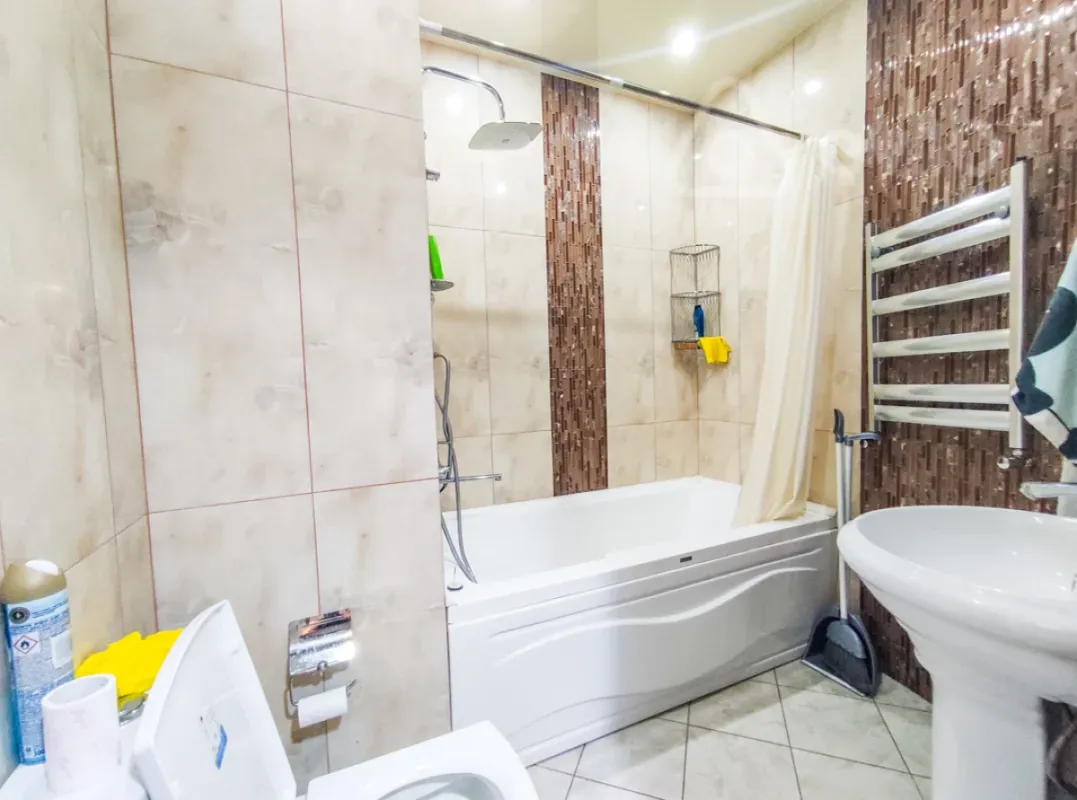 Kirayə verilir 3 otaqlı yeni tikili 100 m²