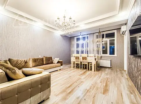 Kirayə verilir 3 otaqlı yeni tikili 100 m² — Bakı, Nizami 3 otaq 100.00 m²