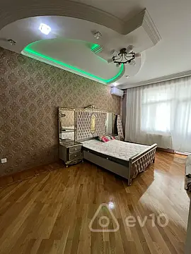 Kirayə verilir 3 otaqlı yeni tikili 120 m²