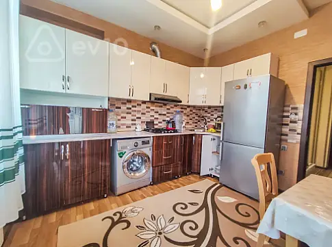 Kirayə verilir 2 otaqlı yeni tikili 70 m²