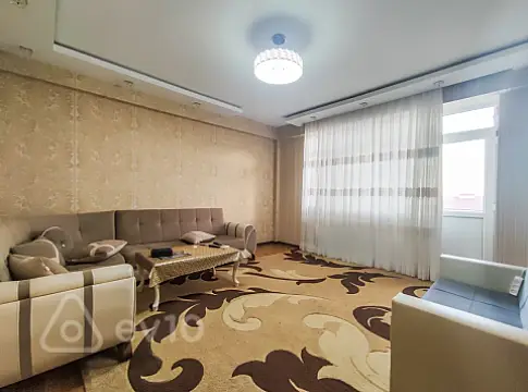 Kirayə verilir 2 otaqlı yeni tikili 70 m²