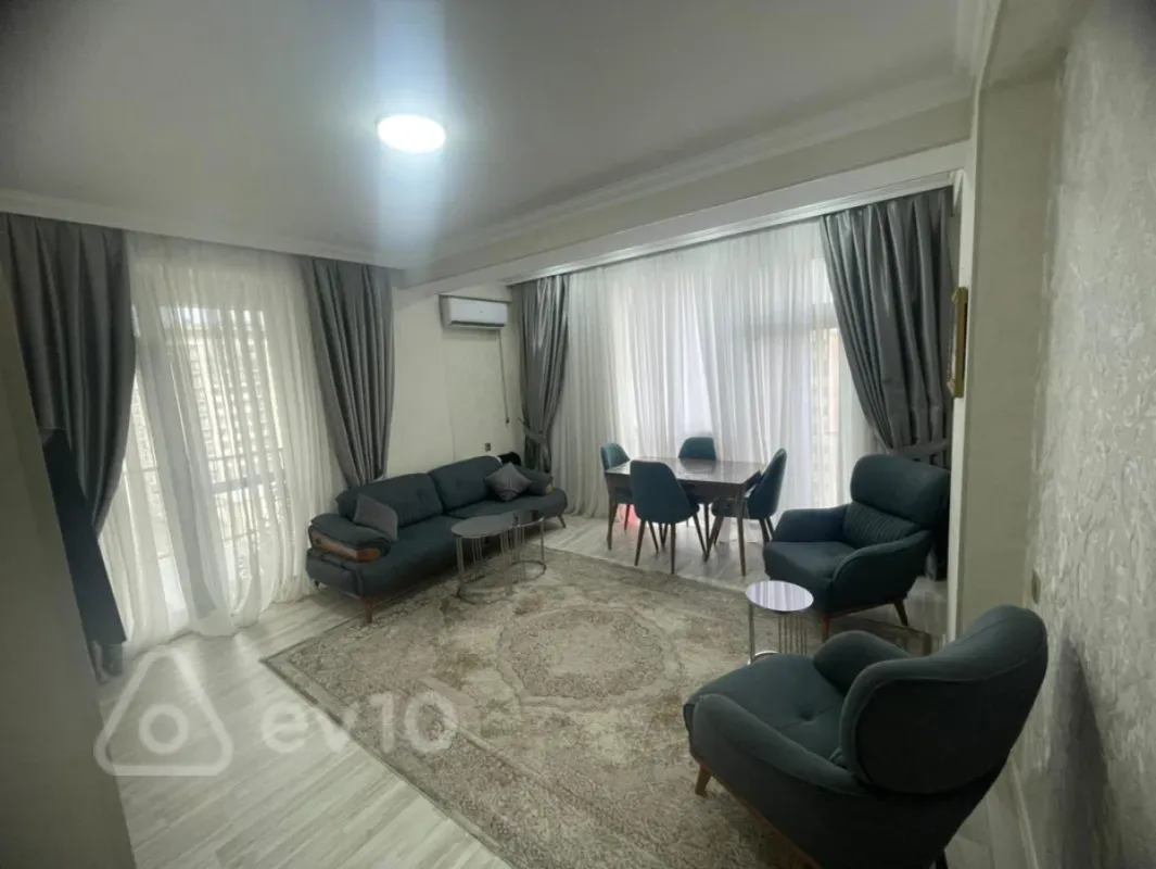 Kirayə verilir 3 otaqlı yeni tikili 110 m²