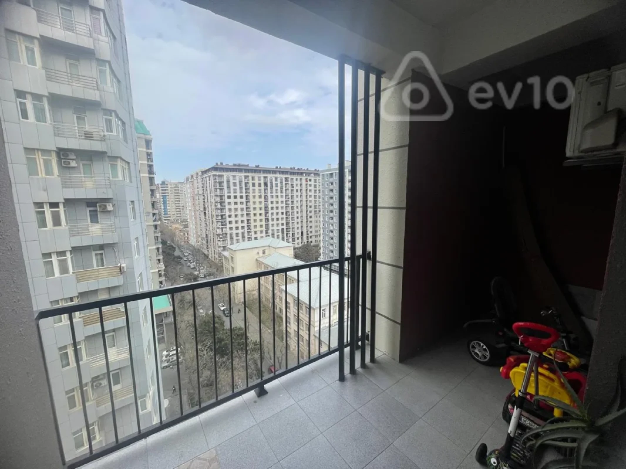 Kirayə verilir 3 otaqlı yeni tikili 110 m²