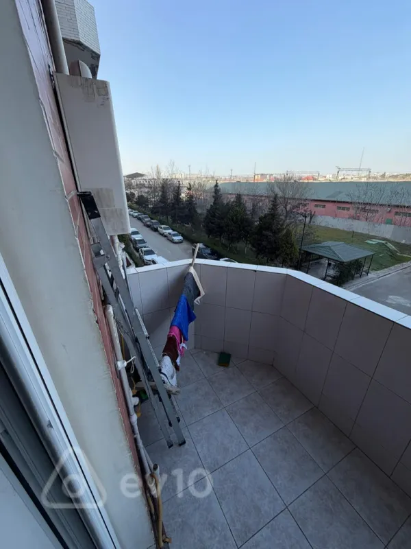 Kirayə verilir 3 otaqlı yeni tikili 125 m²
