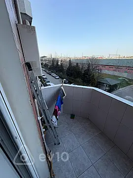 Kirayə verilir 3 otaqlı yeni tikili 125 m²