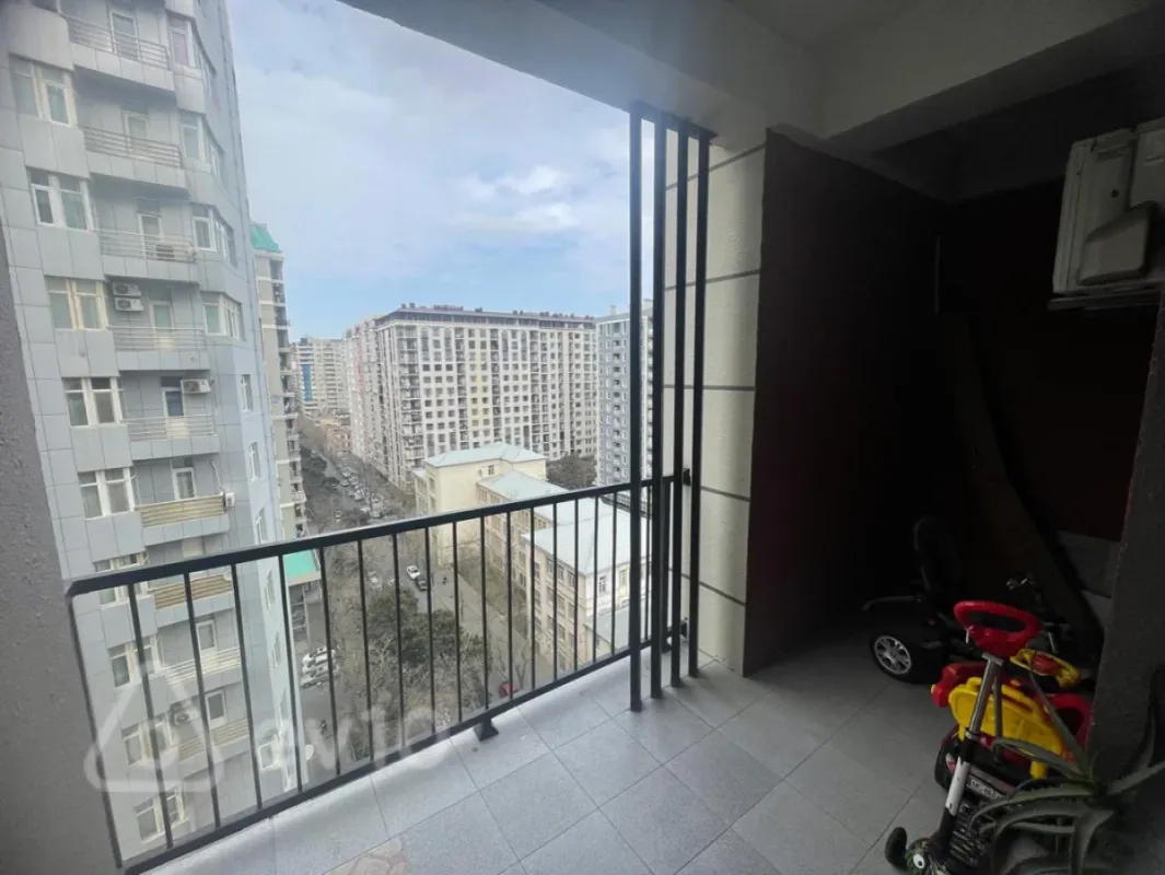 Kirayə verilir 3 otaqlı yeni tikili 110 m²