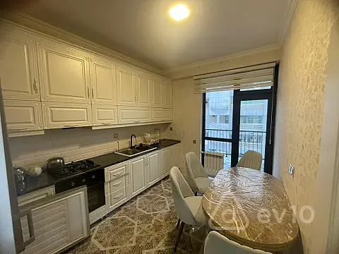 Kirayə verilir 3 otaqlı yeni tikili 110 m²
