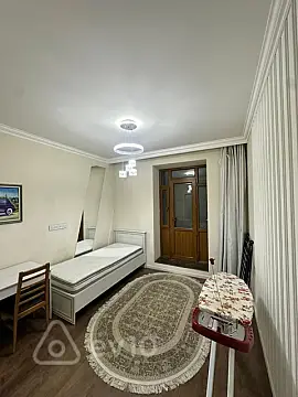 Kirayə verilir 3 otaqlı yeni tikili 858 m²