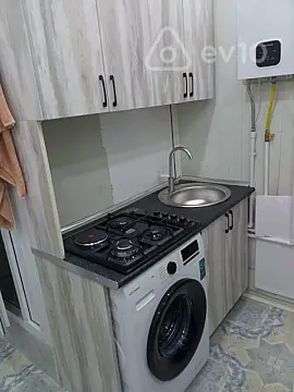 Kirayə verilir 1 otaqlı köhnə tikili 20 m²