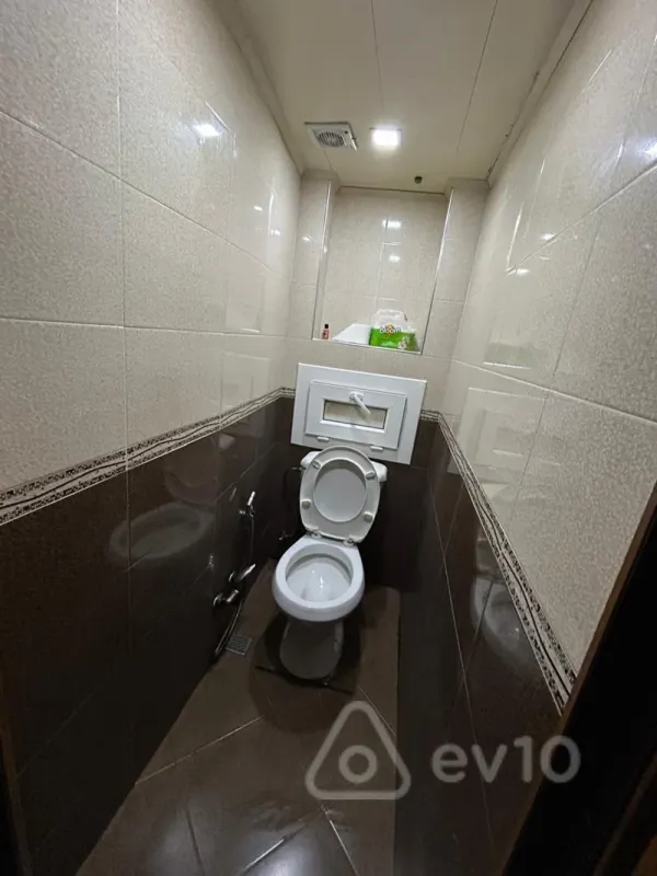 Kirayə verilir 3 otaqlı köhnə tikili 80 m²