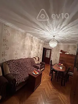 Kirayə verilir 3 otaqlı köhnə tikili 80 m²