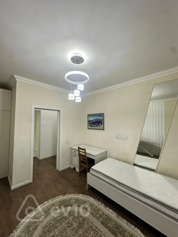 Kirayə verilir 3 otaqlı yeni tikili 85 m²