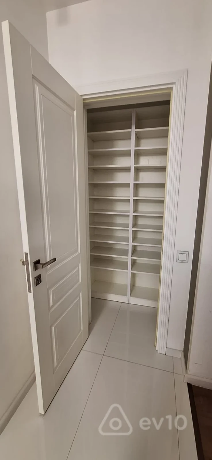 Kirayə verilir 3 otaqlı yeni tikili 85 m²