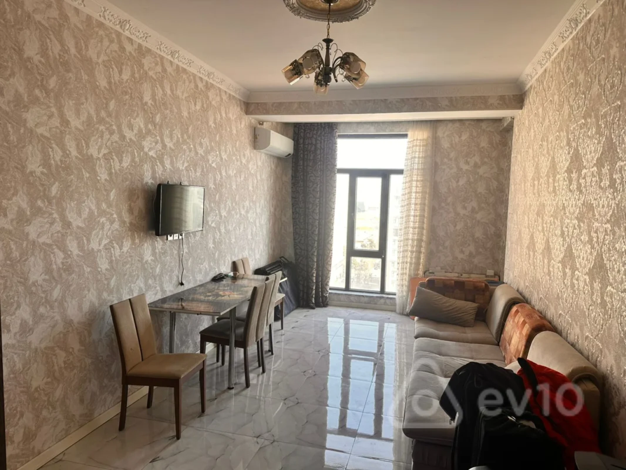 Kirayə verilir 2 otaqlı yeni tikili 60 m²