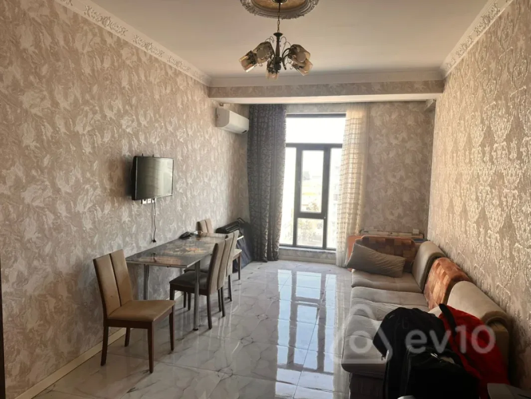 Kirayə verilir 2 otaqlı yeni tikili 60 m²