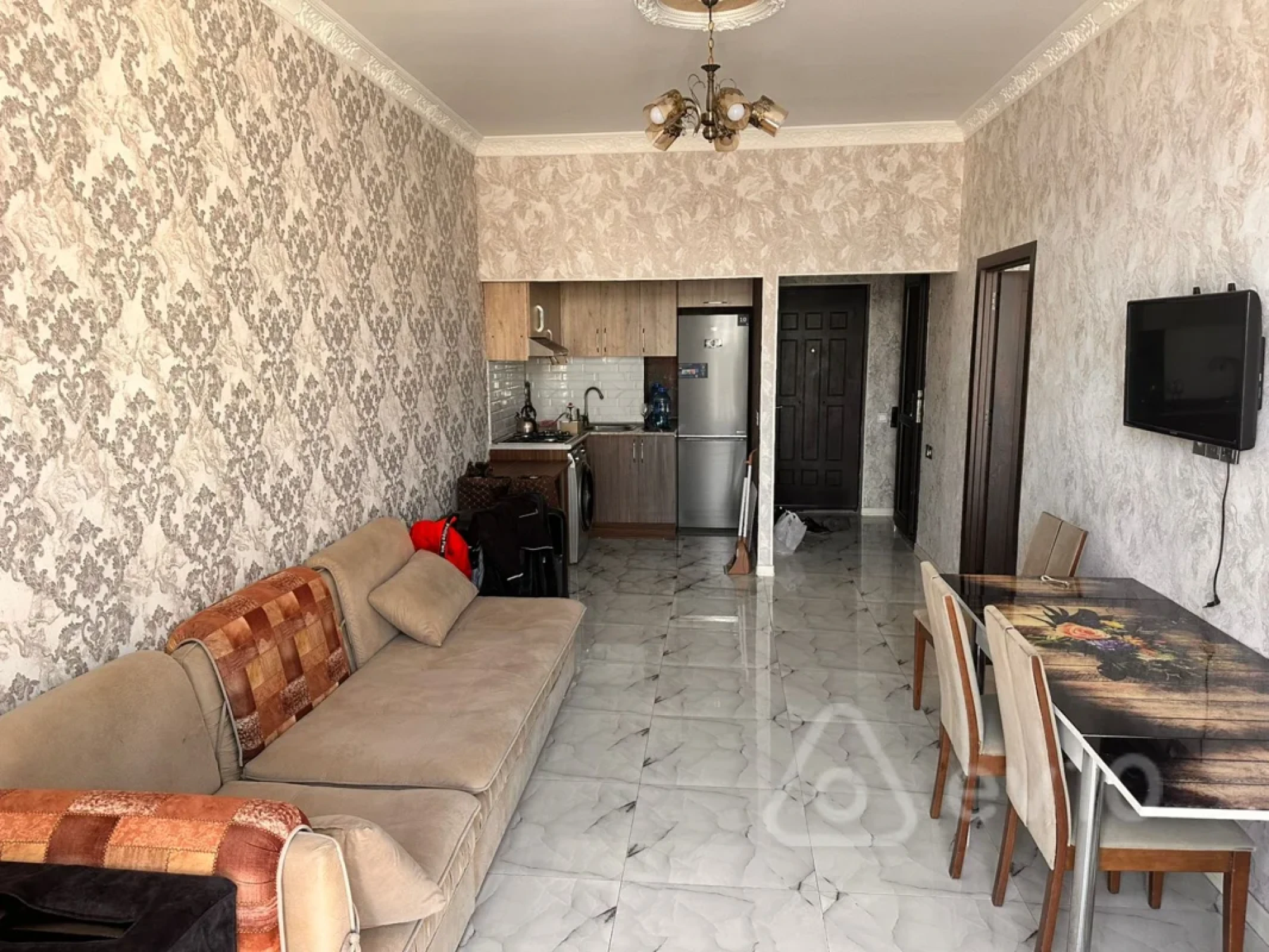 Kirayə verilir 2 otaqlı yeni tikili 60 m²