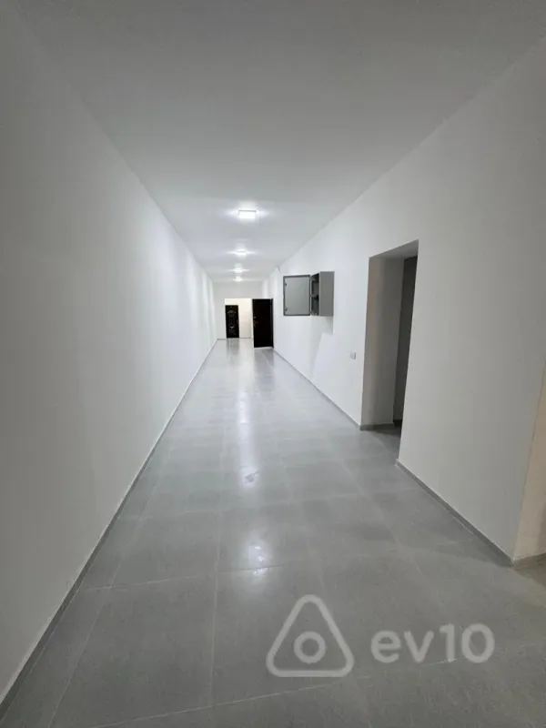 Kirayə verilir mənzil 800 m²