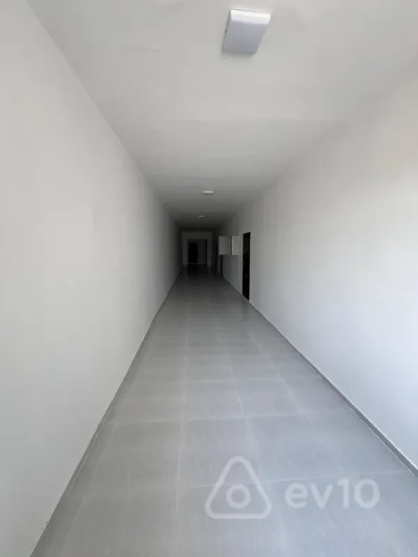 Kirayə verilir mənzil 800 m²