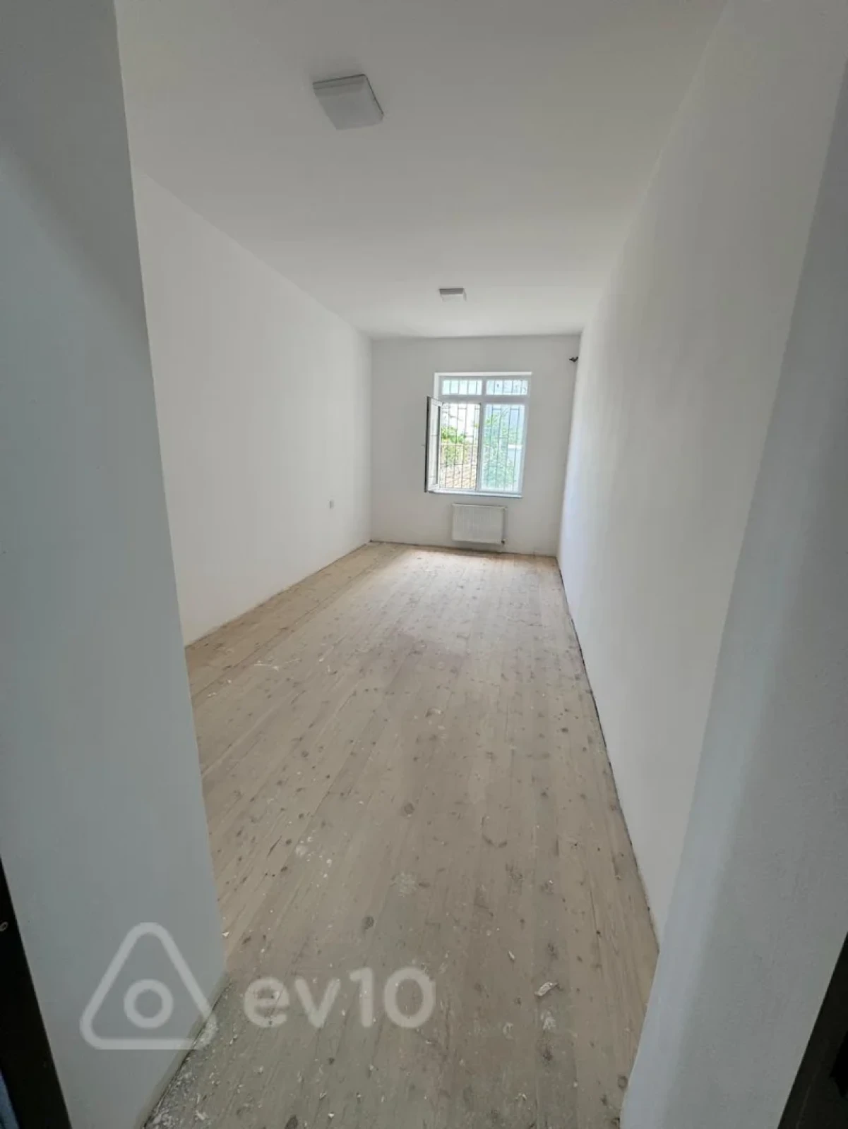 Kirayə verilir mənzil 800 m²