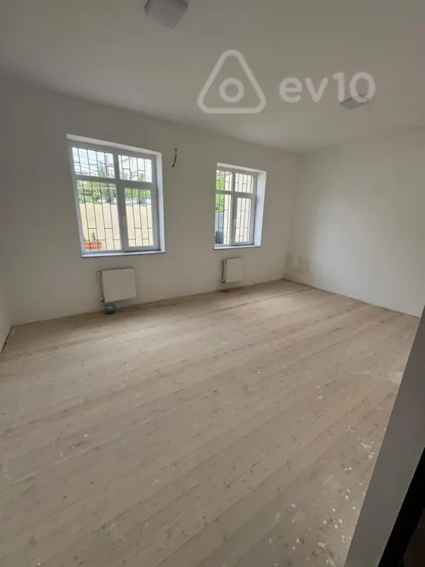 Kirayə verilir mənzil 800 m²