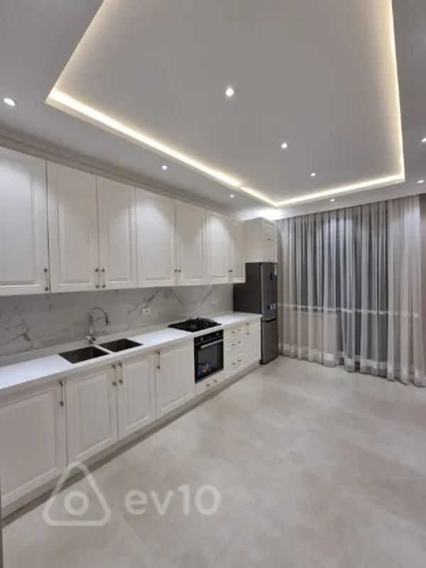 Kirayə verilir 2 otaqlı yeni tikili 62 m²