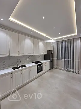 Kirayə verilir 2 otaqlı yeni tikili 62 m²
