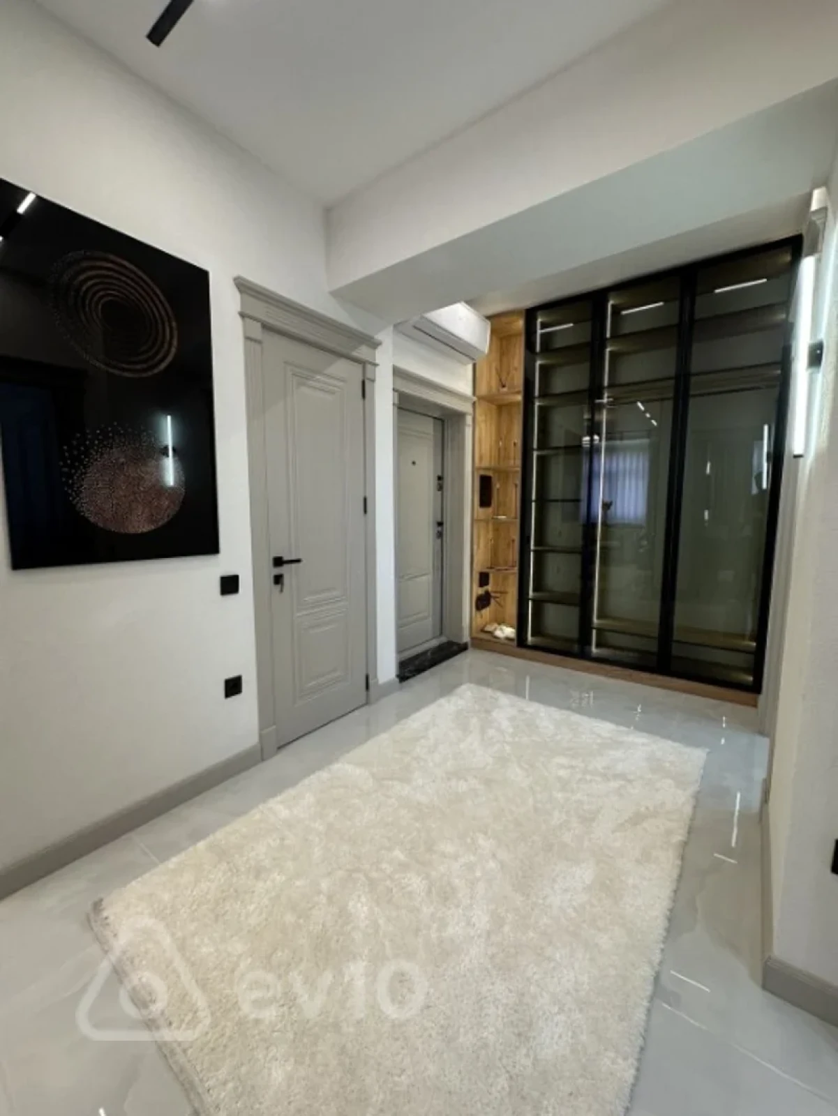 Kirayə verilir 2 otaqlı yeni tikili 75 m²
