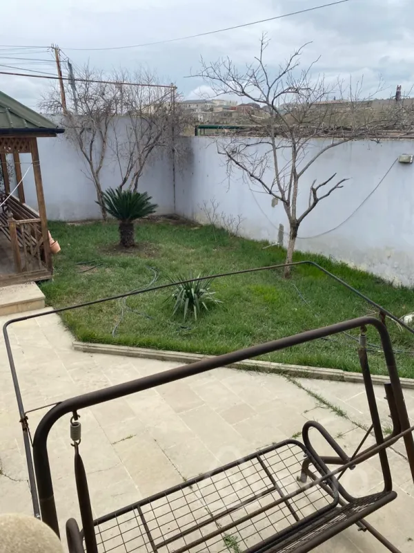 Kirayə verilir 3 otaqlı həyət evi 100 m²