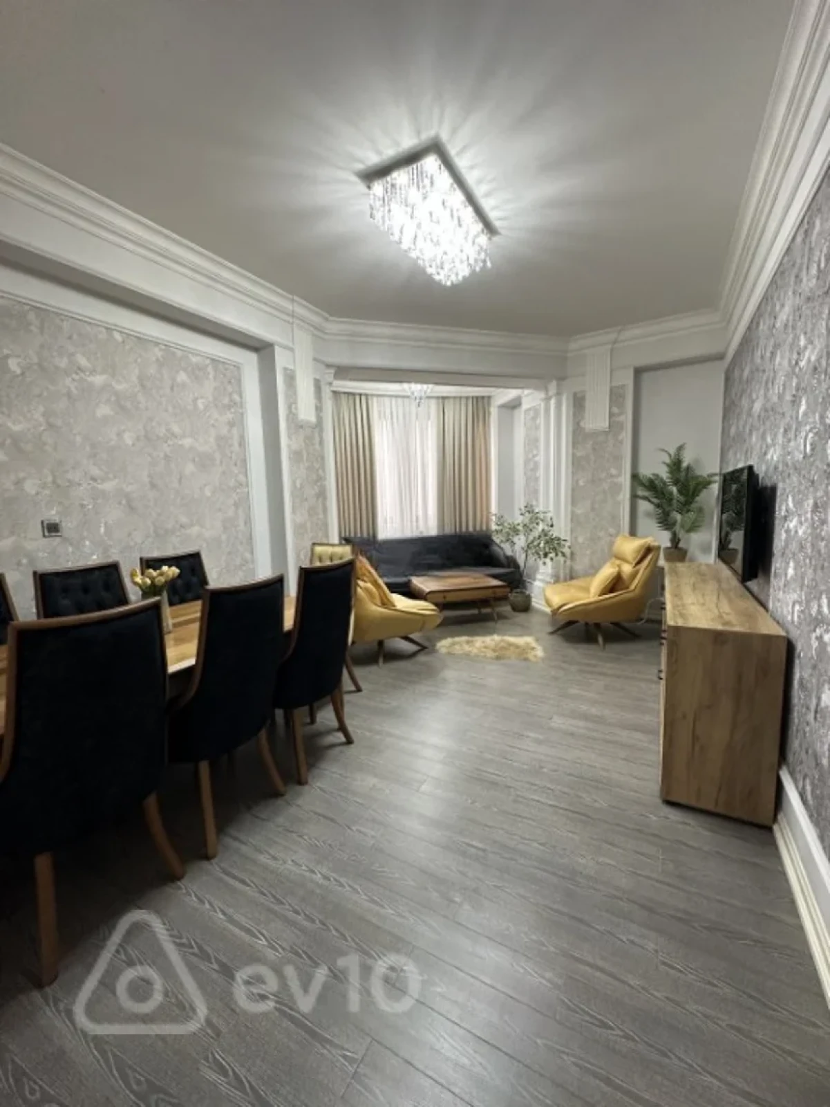 Kirayə verilir 2 otaqlı yeni tikili 70 m²