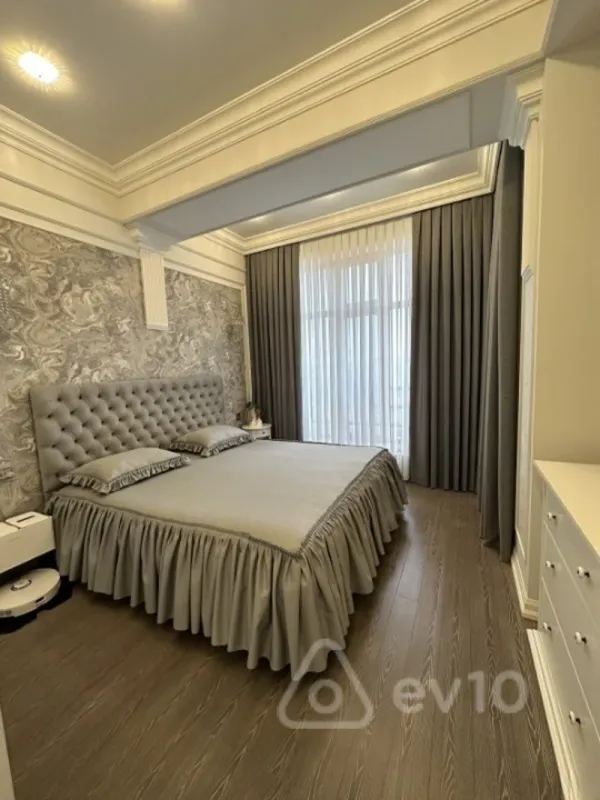 Kirayə verilir 2 otaqlı yeni tikili 70 m²