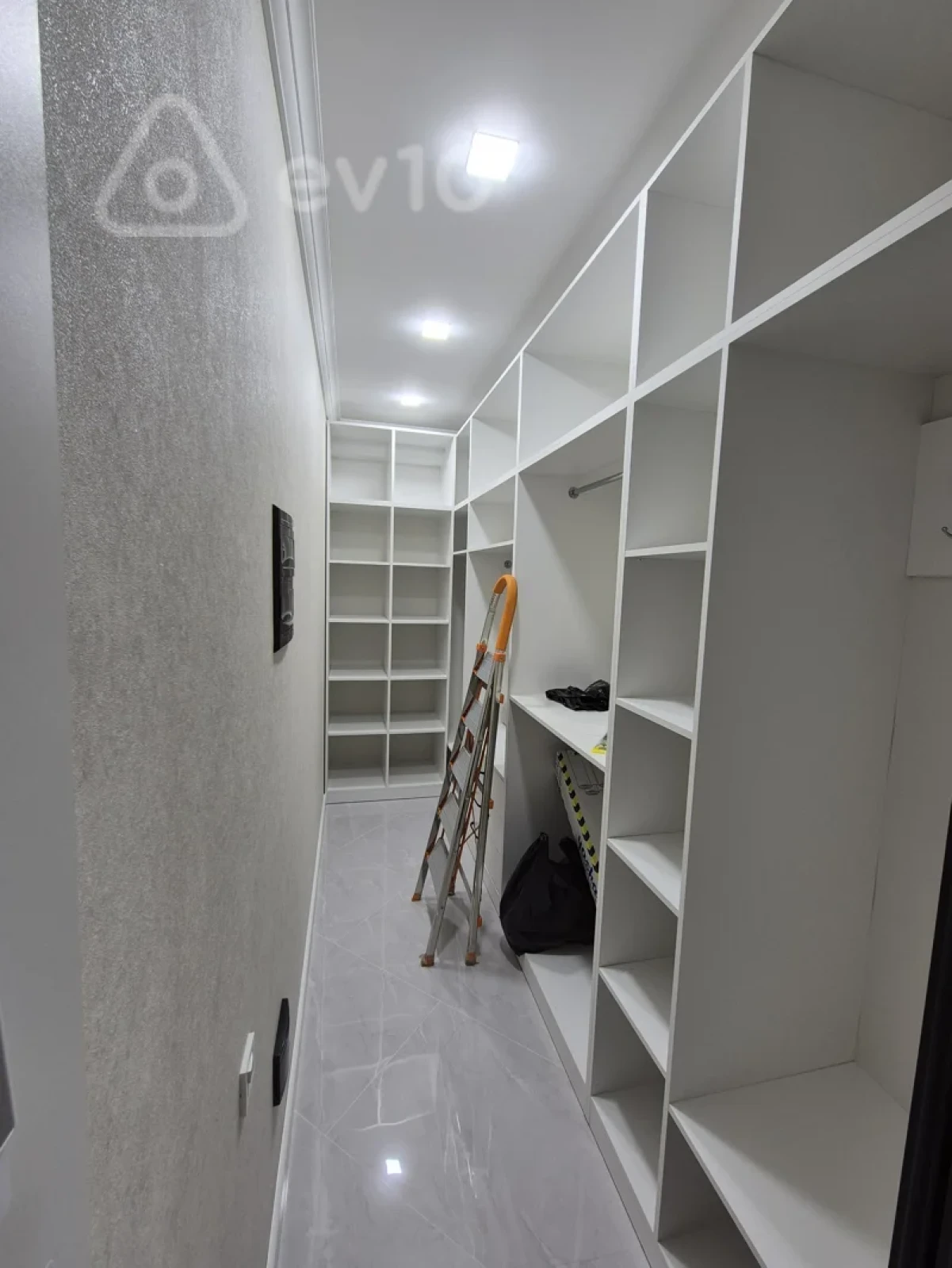 Kirayə verilir 3 otaqlı yeni tikili 156 m²