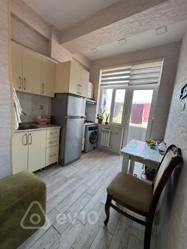 Kirayə verilir 2 otaqlı yeni tikili 60 m²