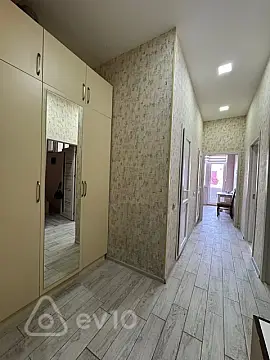 Kirayə verilir 2 otaqlı yeni tikili 60 m²