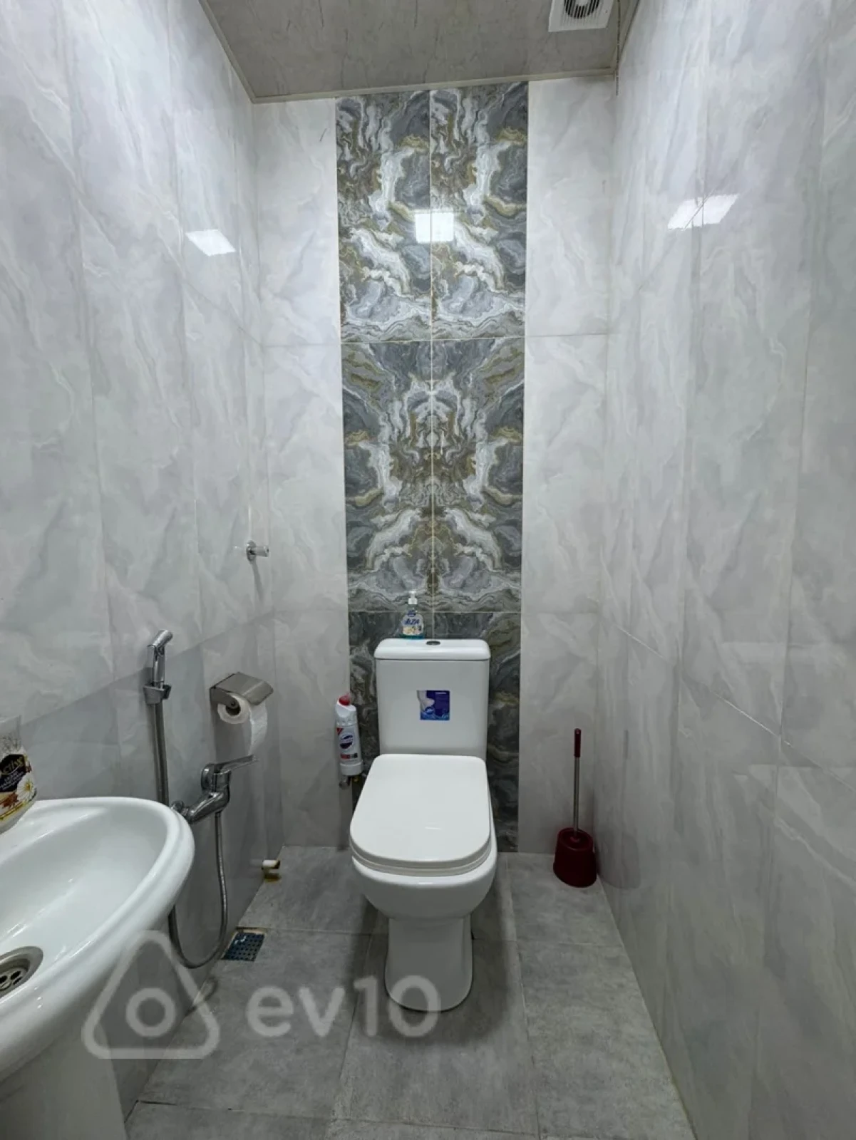 Kirayə verilir 2 otaqlı yeni tikili 60 m²