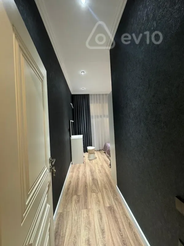 Kirayə verilir 2 otaqlı yeni tikili 70 m²