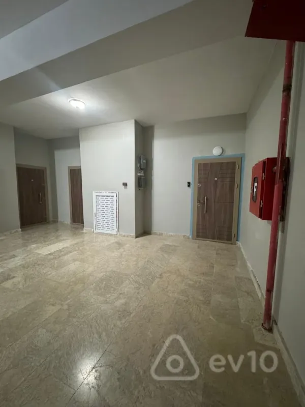Kirayə verilir 2 otaqlı yeni tikili 70 m²