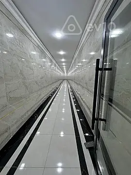 Kirayə verilir 2 otaqlı yeni tikili 70 m²