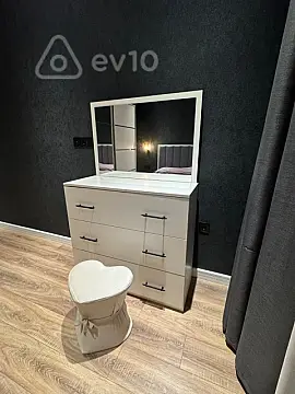 Kirayə verilir 2 otaqlı yeni tikili 70 m²