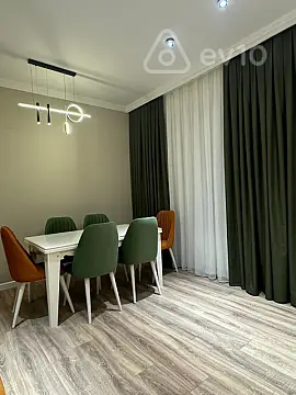 Kirayə verilir 2 otaqlı yeni tikili 70 m²