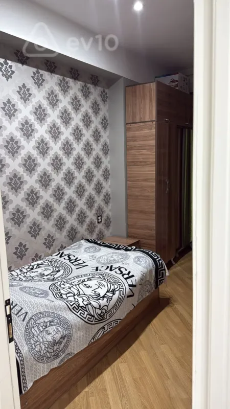 Kirayə verilir 3 otaqlı yeni tikili 150 m²