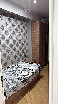 Kirayə verilir 3 otaqlı yeni tikili 150 m²