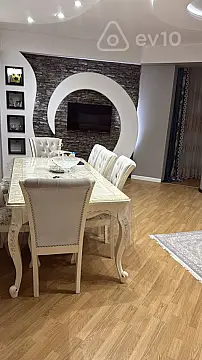 Kirayə verilir 3 otaqlı yeni tikili 150 m² — Gəncə 3 otaq 150.00 m²