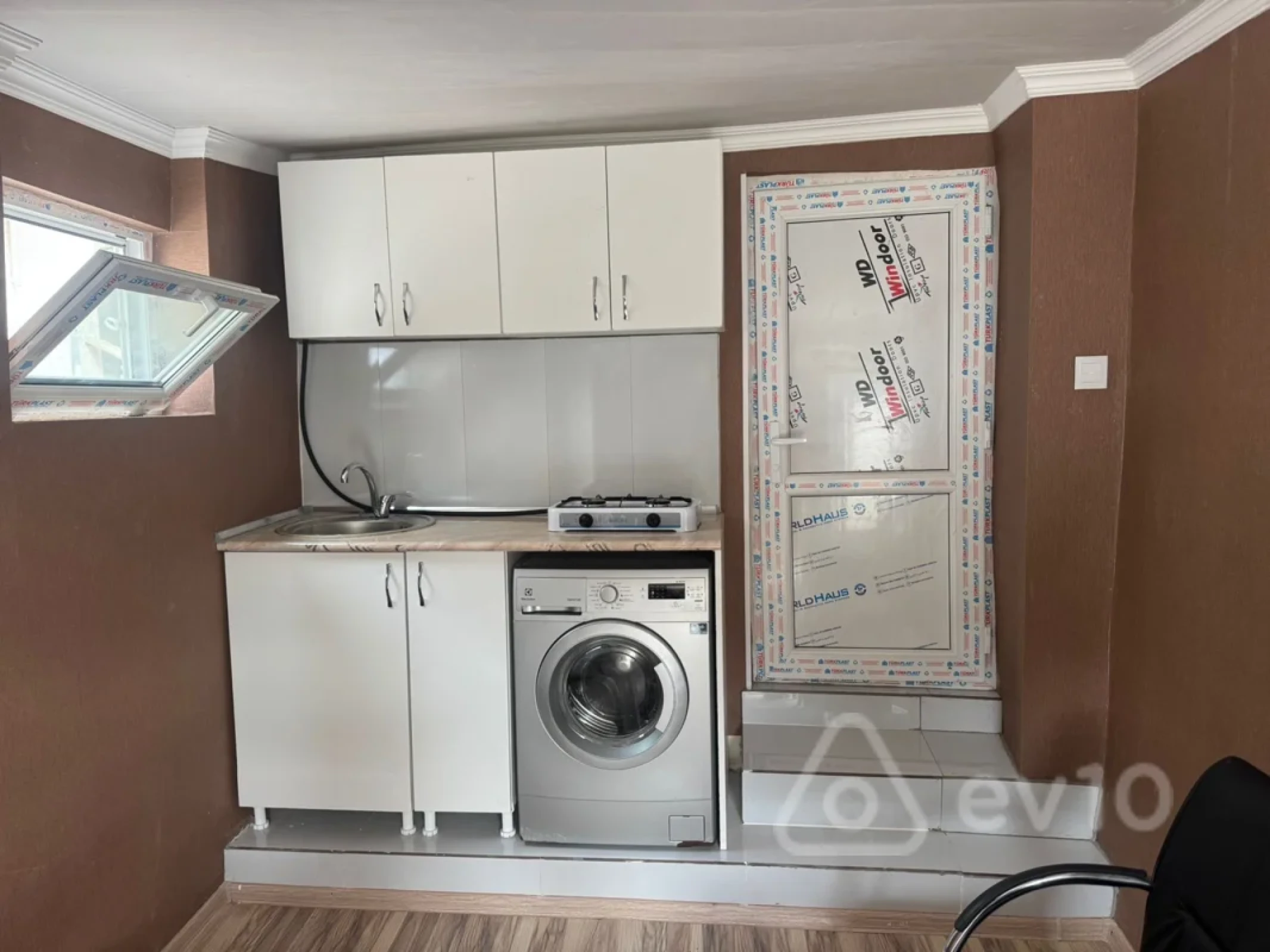 Kirayə verilir 1 otaqlı həyət evi 20 m²