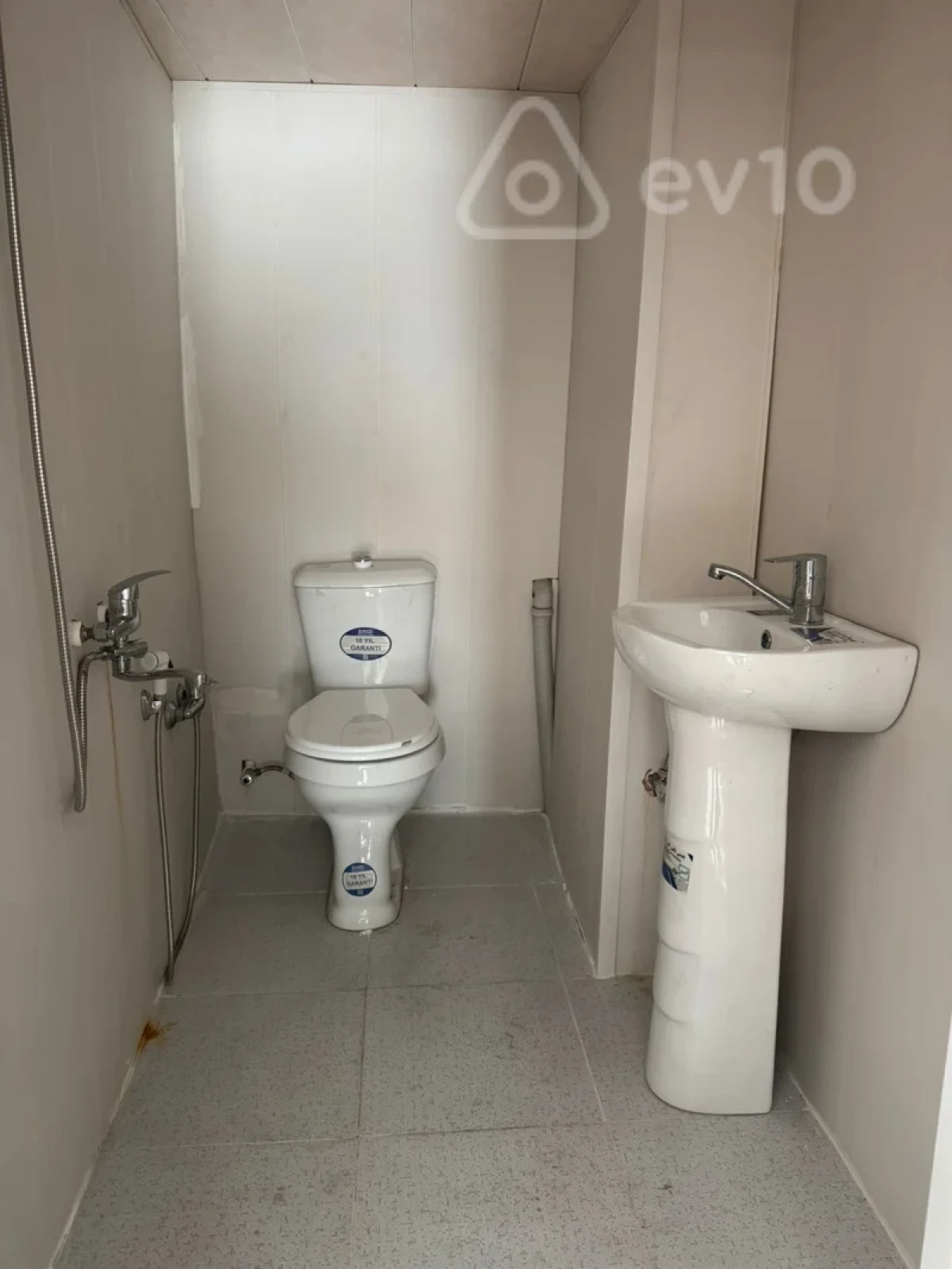 Kirayə verilir 1 otaqlı həyət evi 20 m²