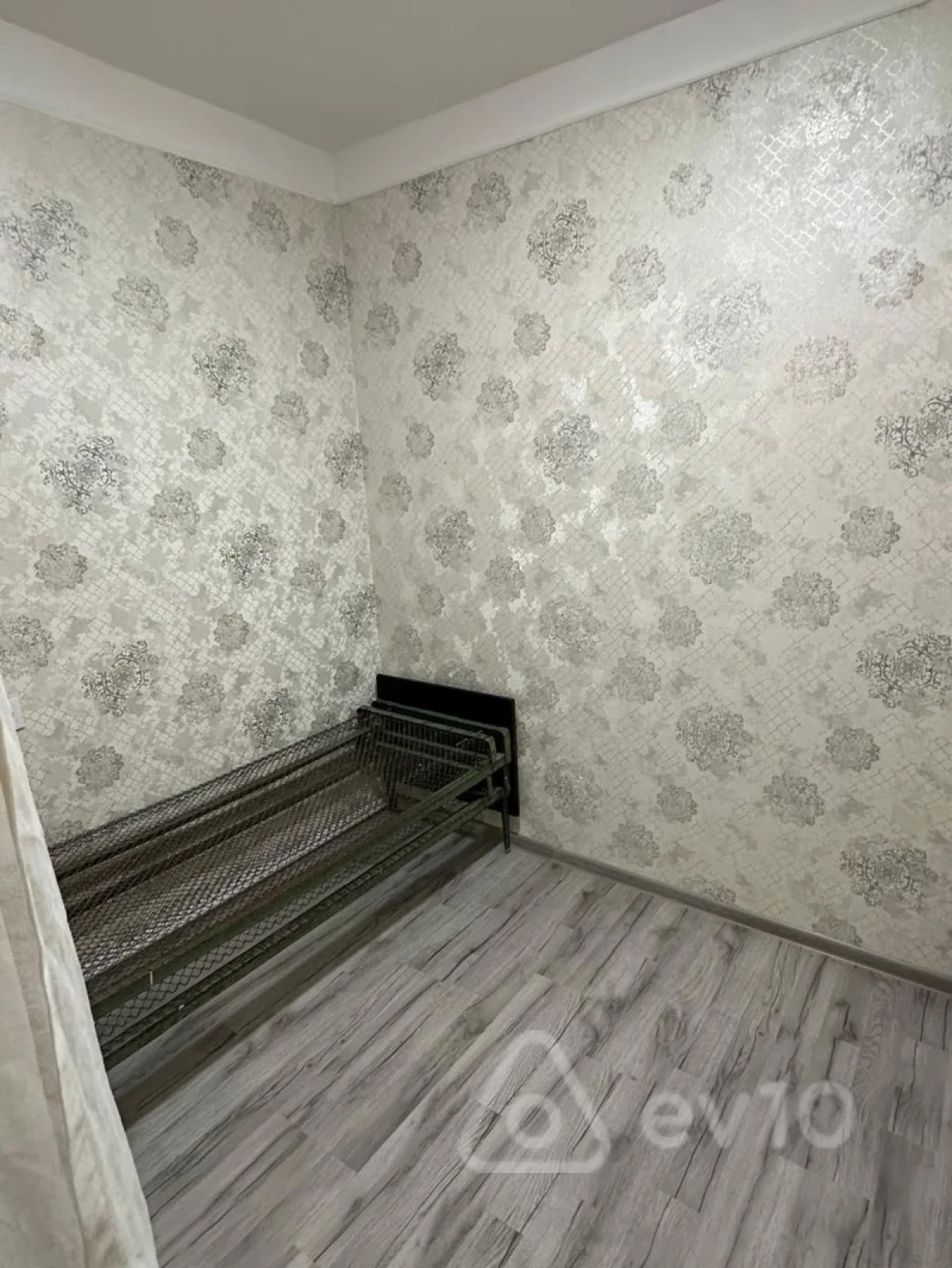 Kirayə verilir 3 otaqlı köhnə tikili 40 m²
