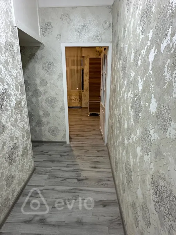Kirayə verilir 3 otaqlı köhnə tikili 40 m²