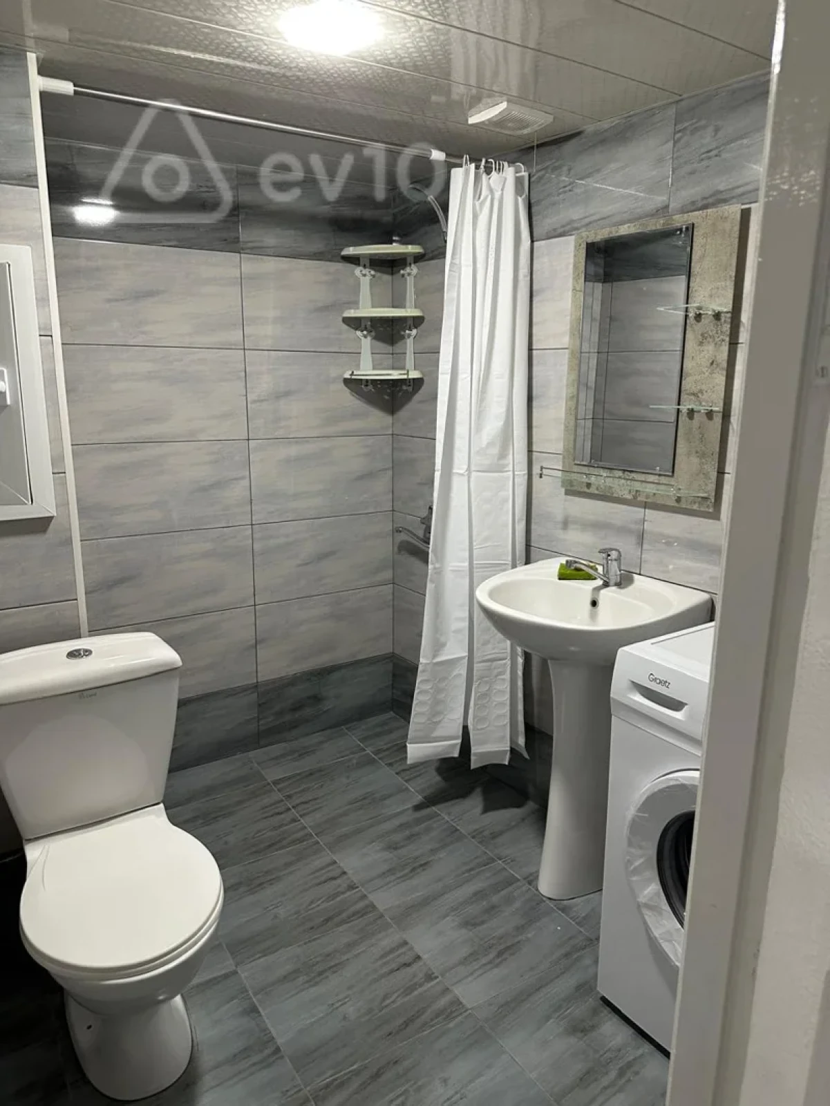 Kirayə verilir 3 otaqlı köhnə tikili 40 m²