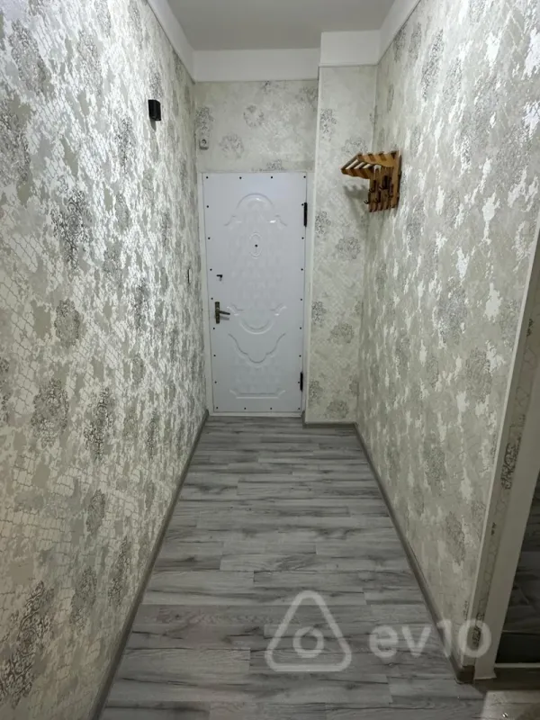 Kirayə verilir 3 otaqlı köhnə tikili 40 m²