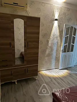 Kirayə verilir 3 otaqlı köhnə tikili 40 m²