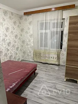 Kirayə verilir 3 otaqlı köhnə tikili 40 m²